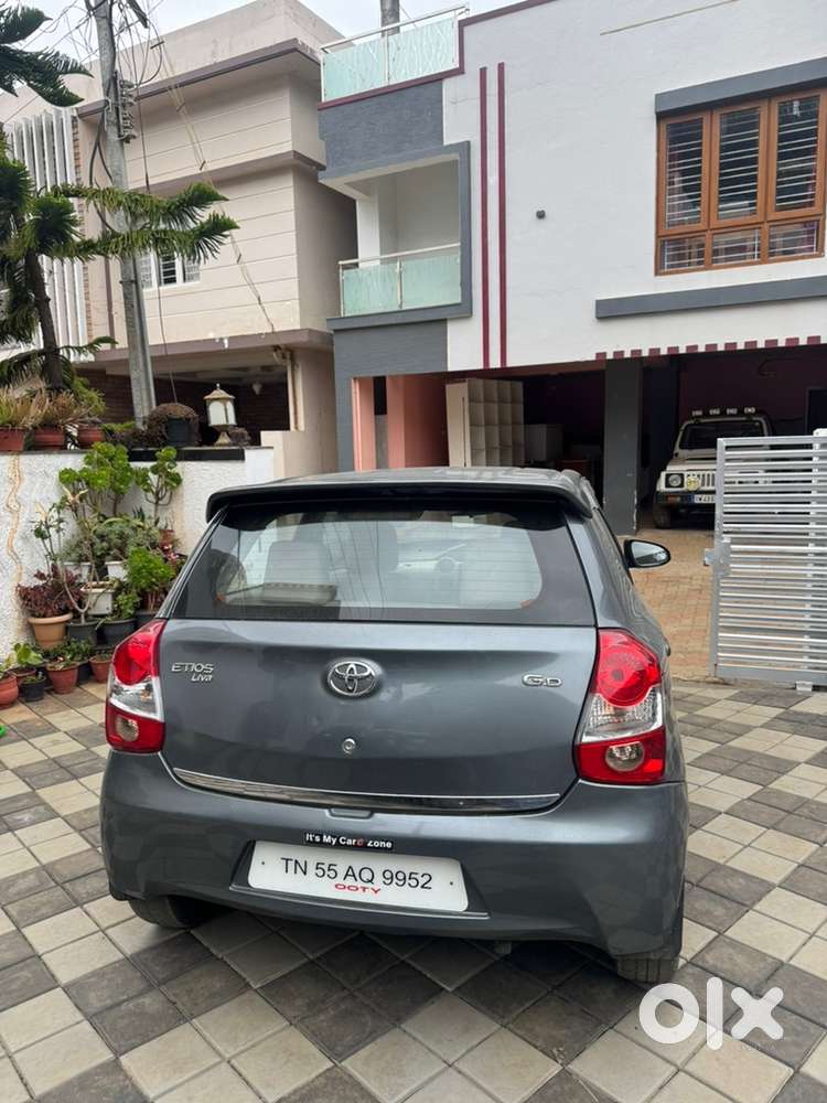 Toyota Etios Liva 2016