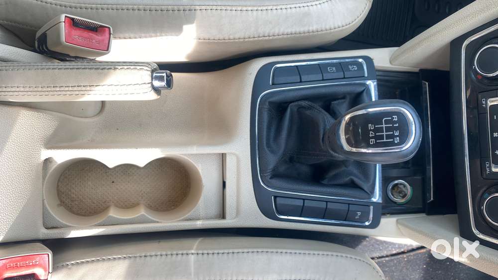 Skoda Superb 1.8 Elegance Tsi At, 2012, Petrol