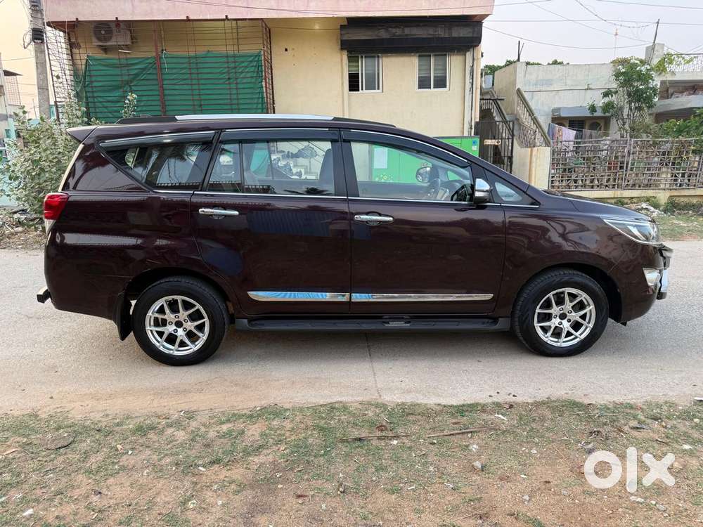 Toyota Innova Crysta 2.4 Z 7 Str, 2016, Diesel