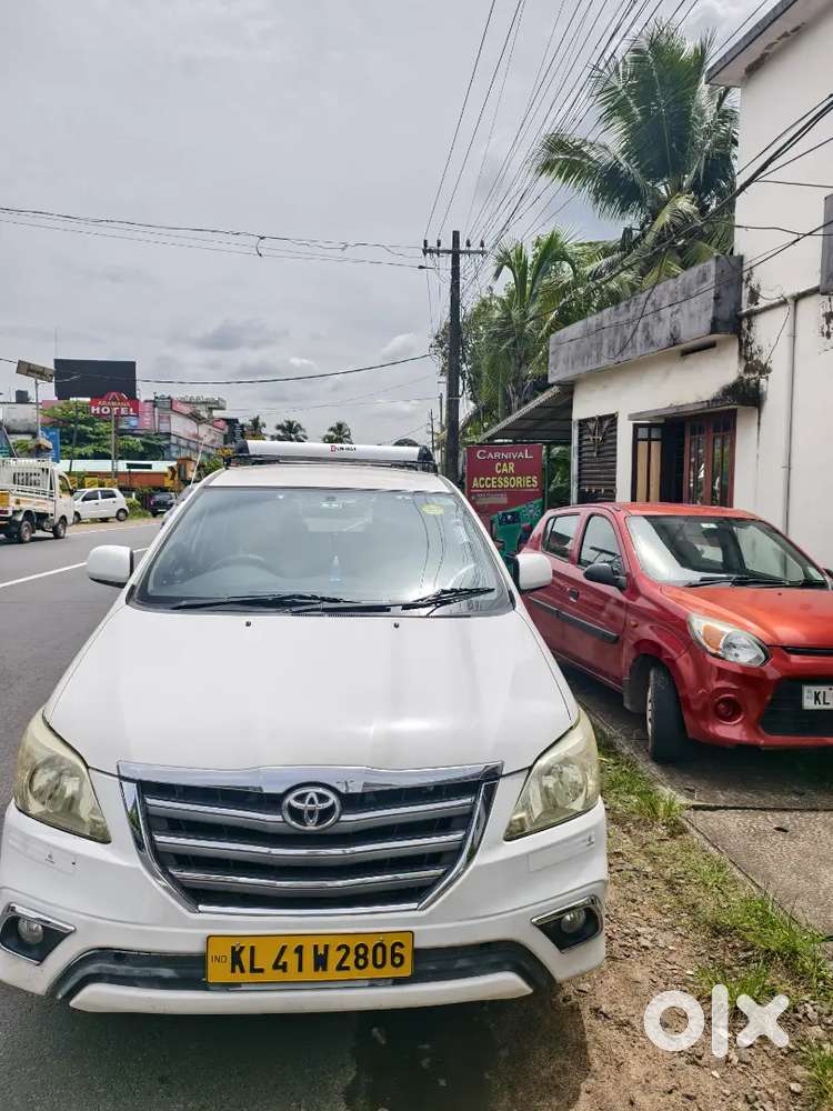 Toyota Innova 2.5 G4 Diesel 2016 - Well Maintained - For Sale