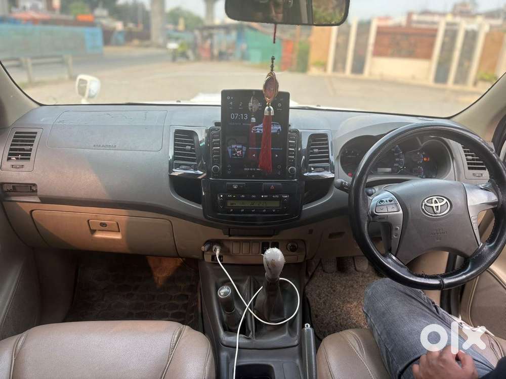 Toyota Fortuner Sportivo 2012