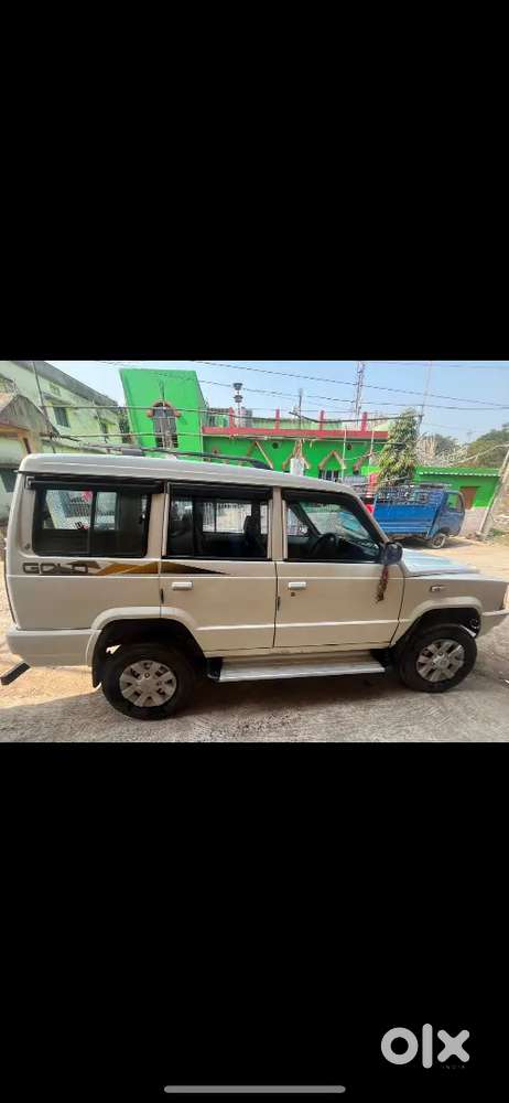 Tata Sumo Gold 2019 Variant Gold
