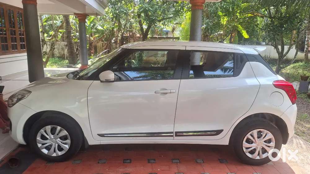 Maruti Suzuki Swift 2022 Vxi Amt