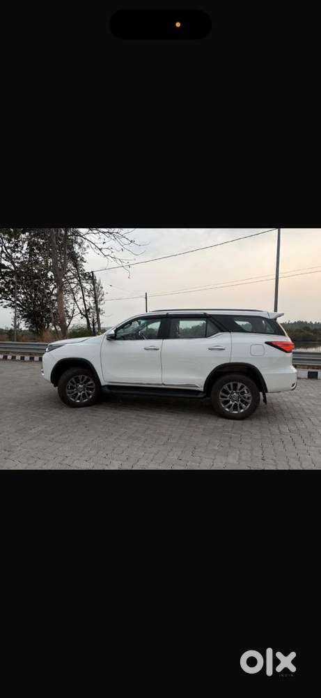 Toyota Fortuner 2022 Diesel Well Maintained