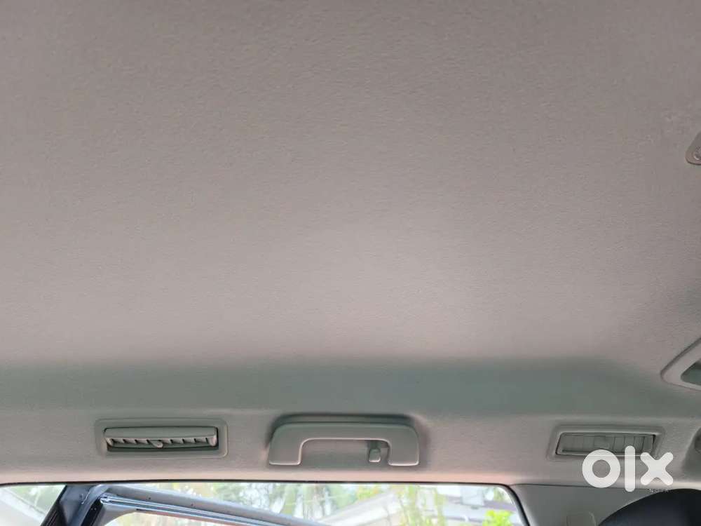 Toyota Innova Hycross 2024 Petrol Well Maintained