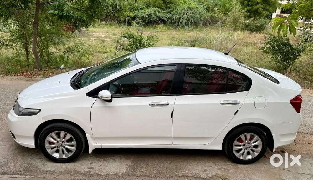 Honda City 1.5 V 4th Gen I-vtec Mt, 2013, Petrol
