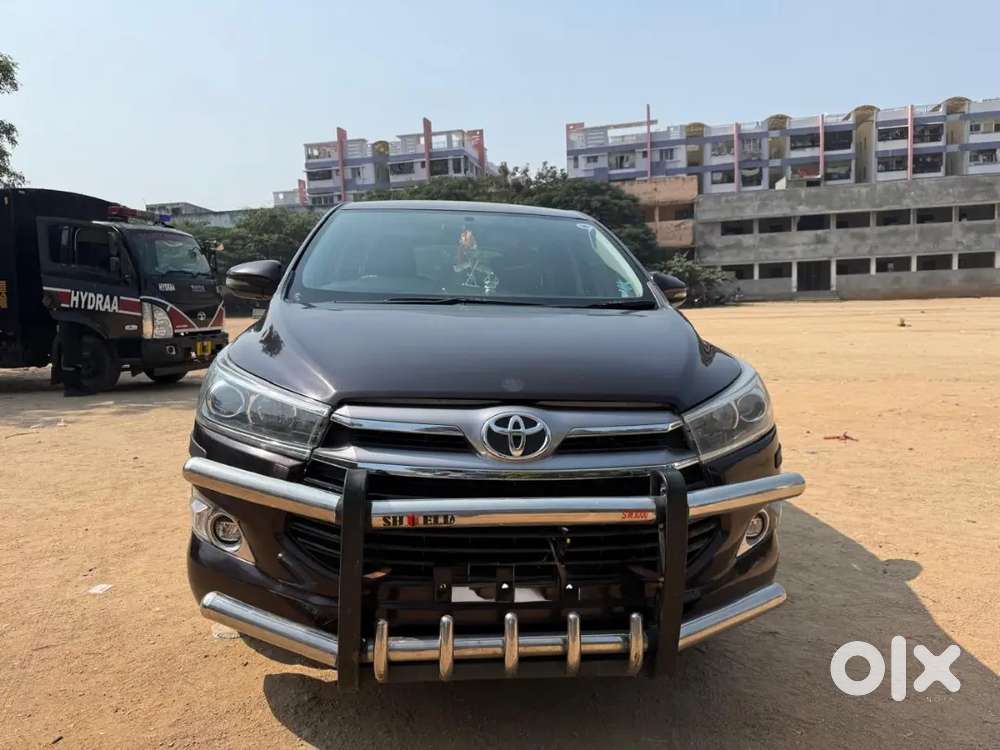 Toyota Innova Crysta 2018 Diesel 130000 Km Driven