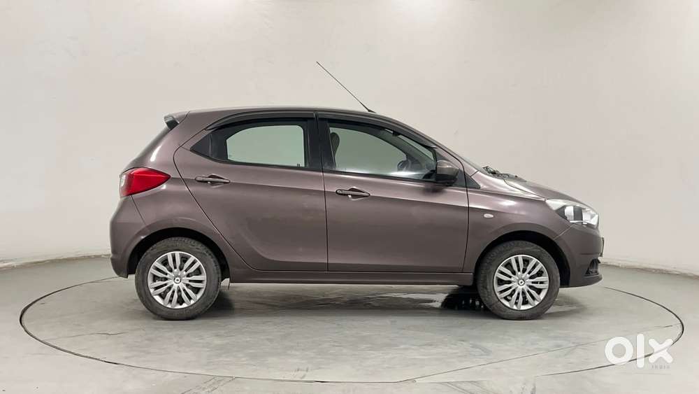 Tata Tiago 1.2 Revotron Xt, 2016, Petrol