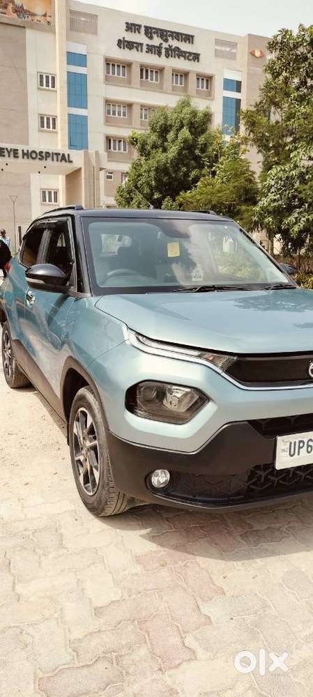 Tata Punch 1.2 Revotron Creative Dual Tone, 2022, Petrol