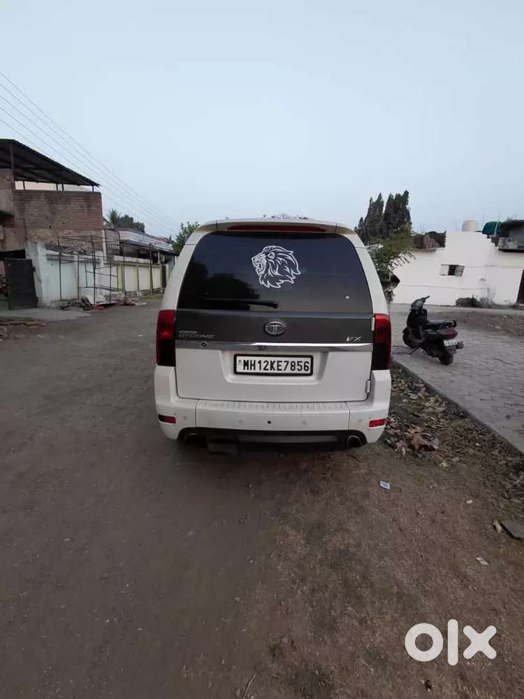 Tata Safari Strome 2013