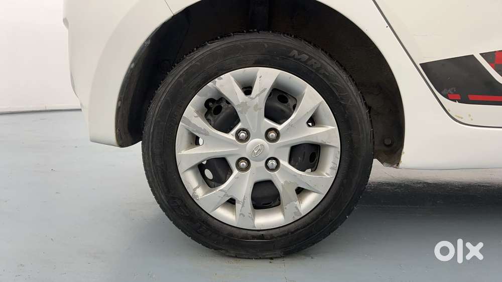 Hyundai Grand I10 Nios Sportz Diesel At, 2016, Petrol