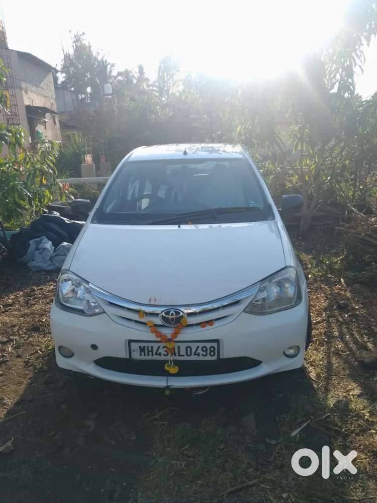 Toyota Etios Liva 2012 Petrol Well Maintained