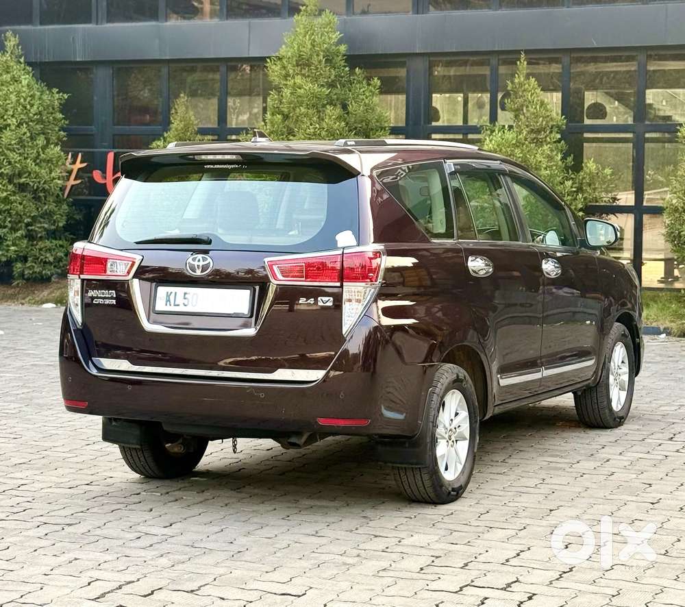 Toyota Innova Crysta 2.4 V 7 Str, 2019, Diesel