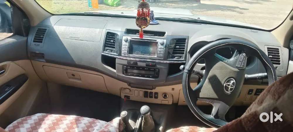 Toyota Fortuner 2012