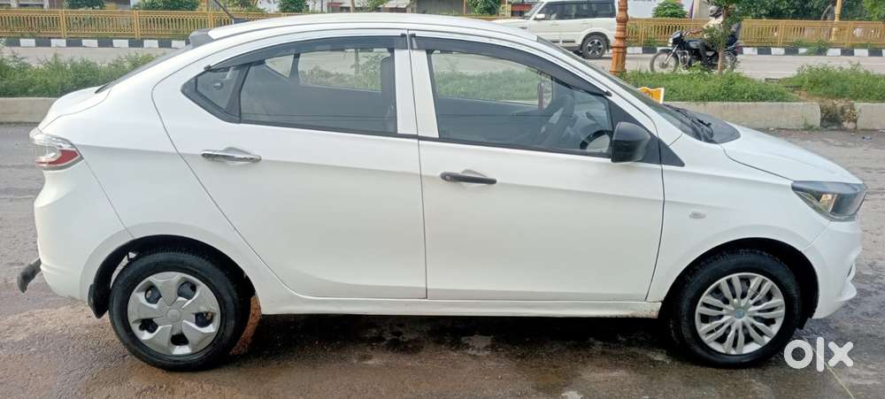 Tata Tigor 1.2 Revotron Xm Cng, 2024, Cng & Hybrids