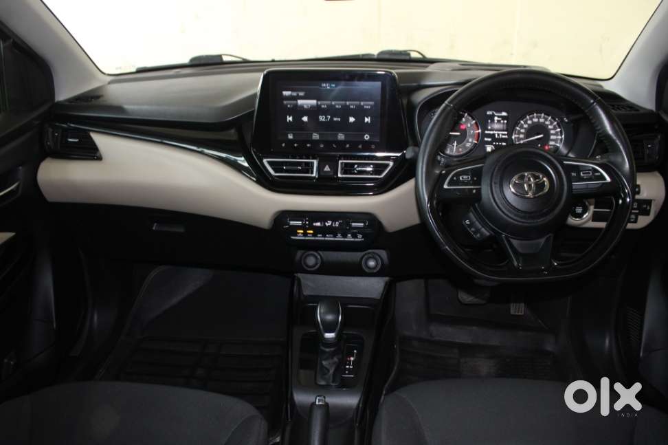 Toyota Glanza 1.2 V Amt, 2023, Petrol