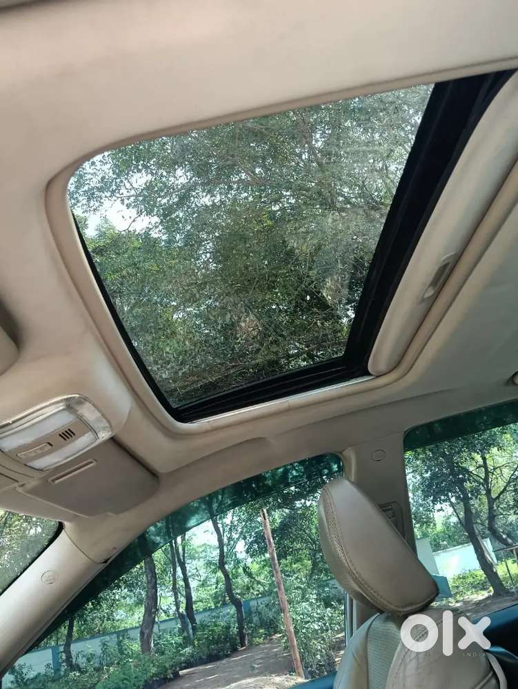 Mahindra Xuv500 2016 Top End Vehicle