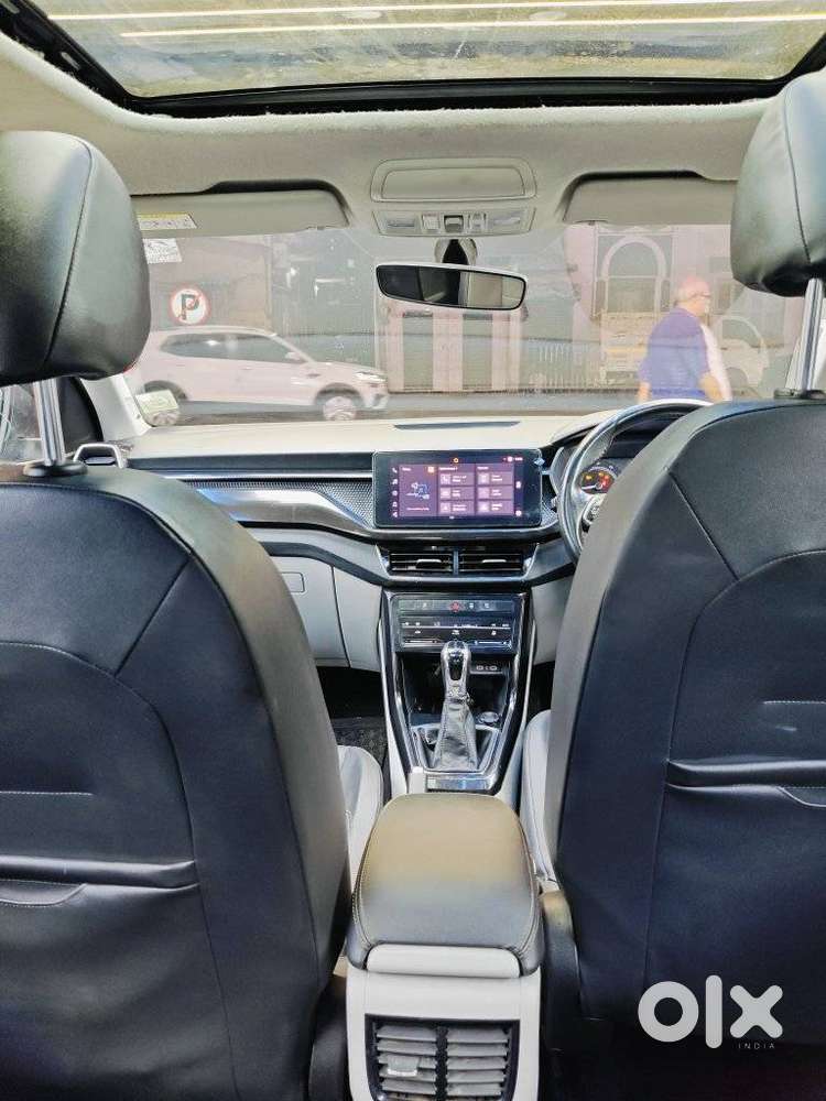 Skoda Kushaq 1.0 Tsi Style At (6 Airbags), 2021, Petrol