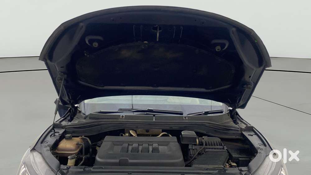 Mahindra Xuv700 2.2 Ax 7 Diesel At Luxury Pack Str Awd, 2022, Diesel