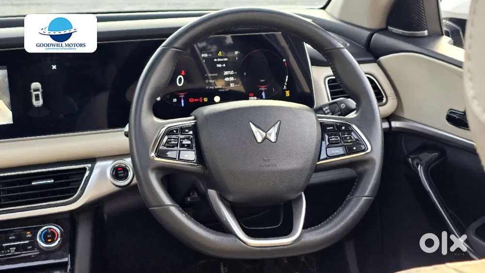 Mahindra Xuv700 2.2 Ax 7 Diesel Mt Luxury Pack Str, 2024, Diesel