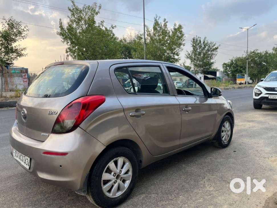 Hyundai I20 1.4 Asta (o) Crdi, 2012, Diesel