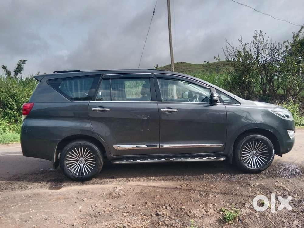 Toyota Innova Crysta 2017