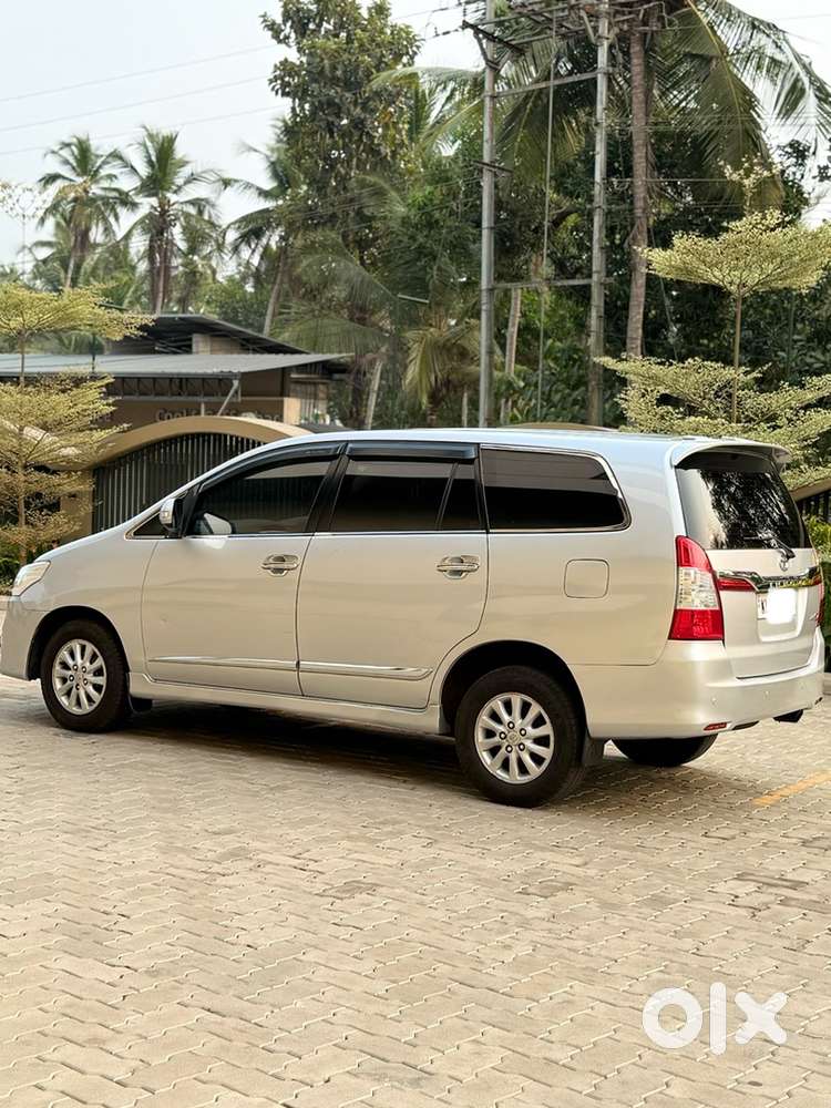 Toyota Innova 2013 Last V Diesel Good Condition