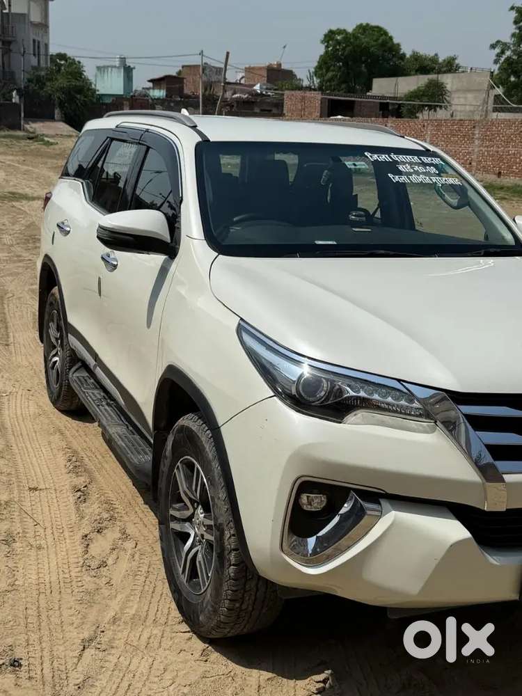Toyota Fortuner 2018 Diesel 120000 Km Driven