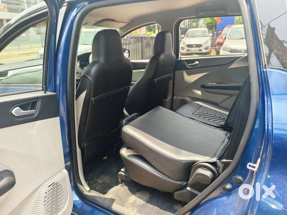 Renault Triber 1.0 Rxz Dual Tone, 2022, Petrol