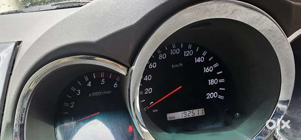 Toyota Fortuner 2010 Diesel 195000 Km Driven