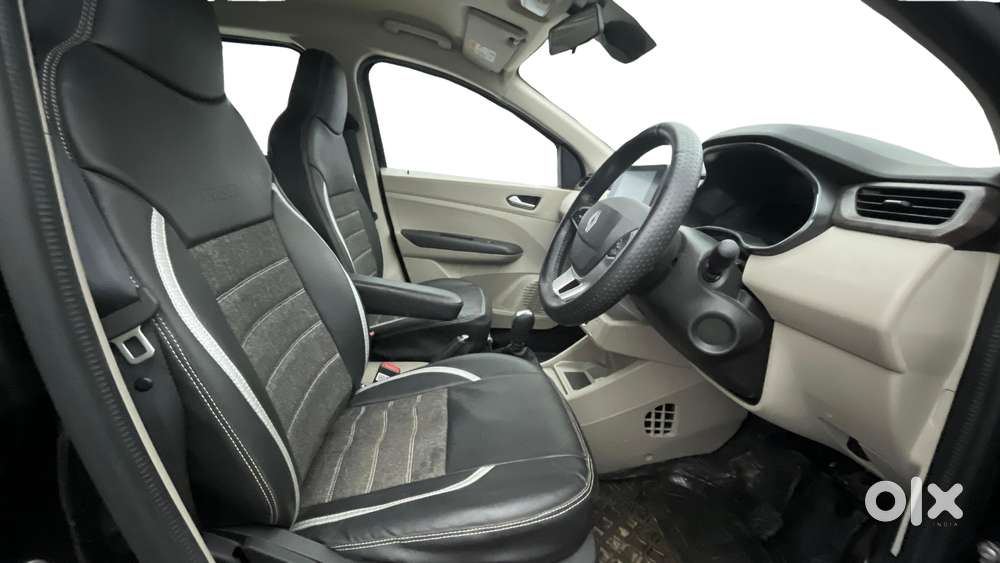 Renault Triber Rxt Easy-r Amt, 2025, Petrol