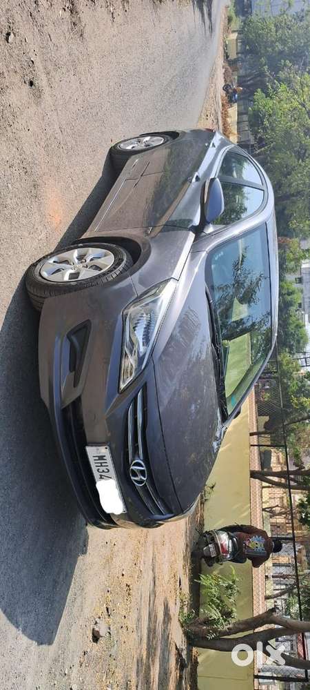 Hyundai Fluidic Verna 2015