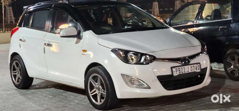 Hyundai I20 2013 Petrol 105000 Km Driven