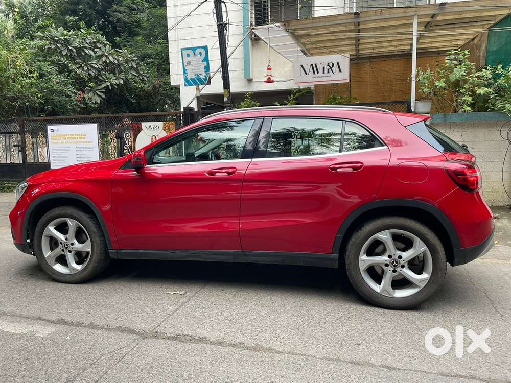 Mercedes Benz Gla 200 Petrol . 2017 Manufactured. Second Owner.