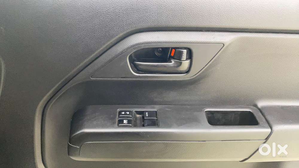 Maruti Suzuki Wagon R Lxi 1.0, 2022, Petrol