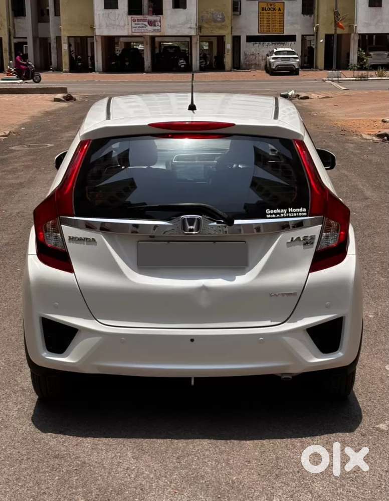 Honda Jazz V Cvt, 2017, Petrol
