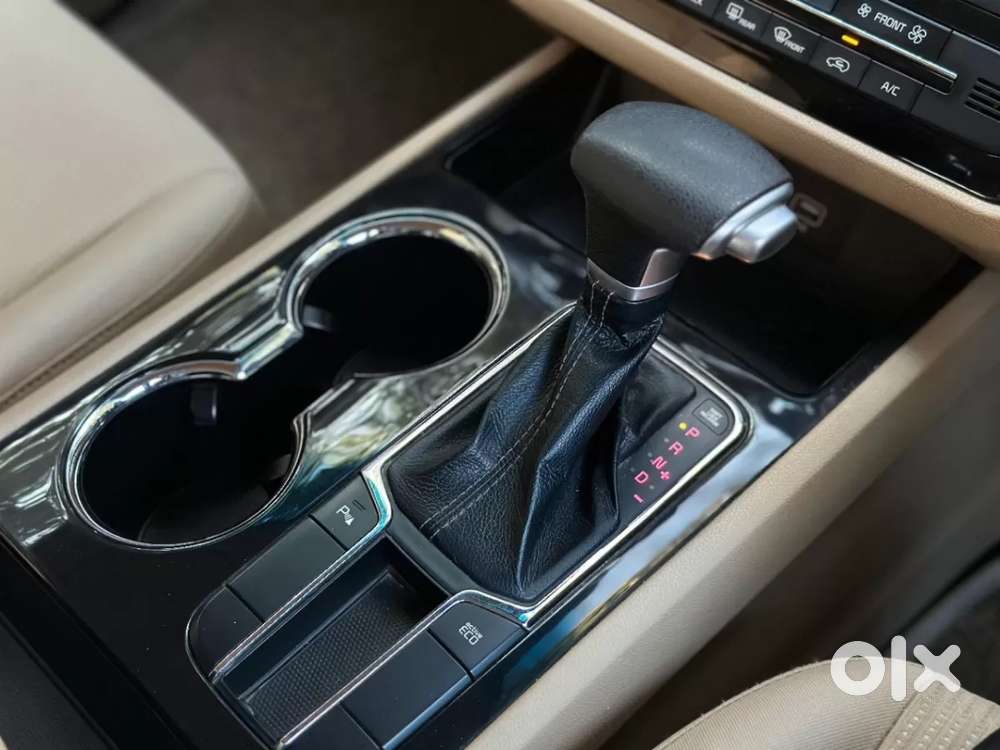 Kia Carnival Prestige, 2020, Diesel