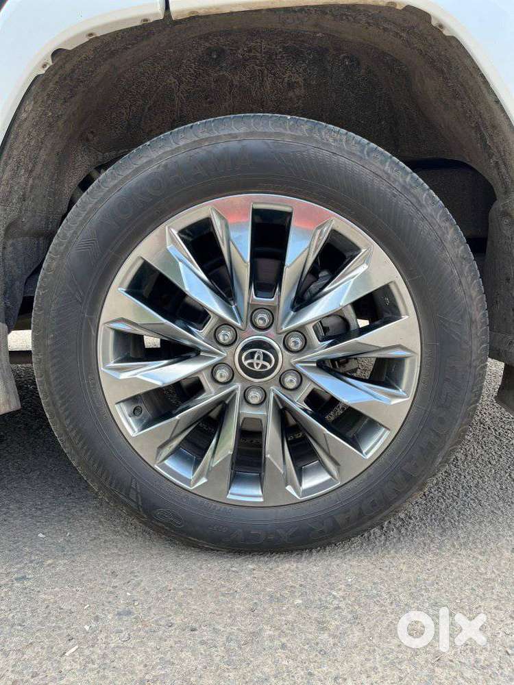 Toyota Land Cruiser Zx Petrol, 2024, Petrol