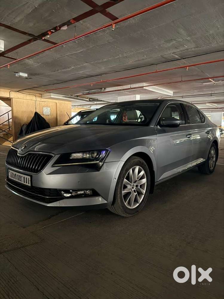 Skoda Superb 2019 Petrol Well Maintained