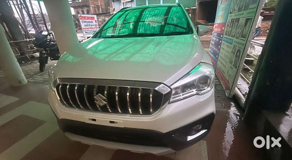 Maruti Suzuki S-cross 2022 Petrol Well Maintained