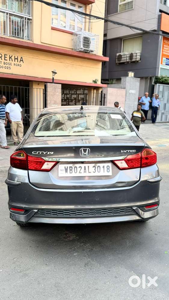 Honda City V Mt Sunroof, 2017, Petrol