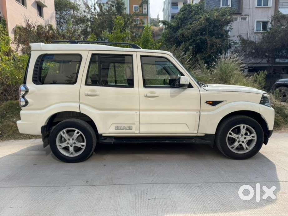 Mahindra Scorpio S6, 2017, Diesel