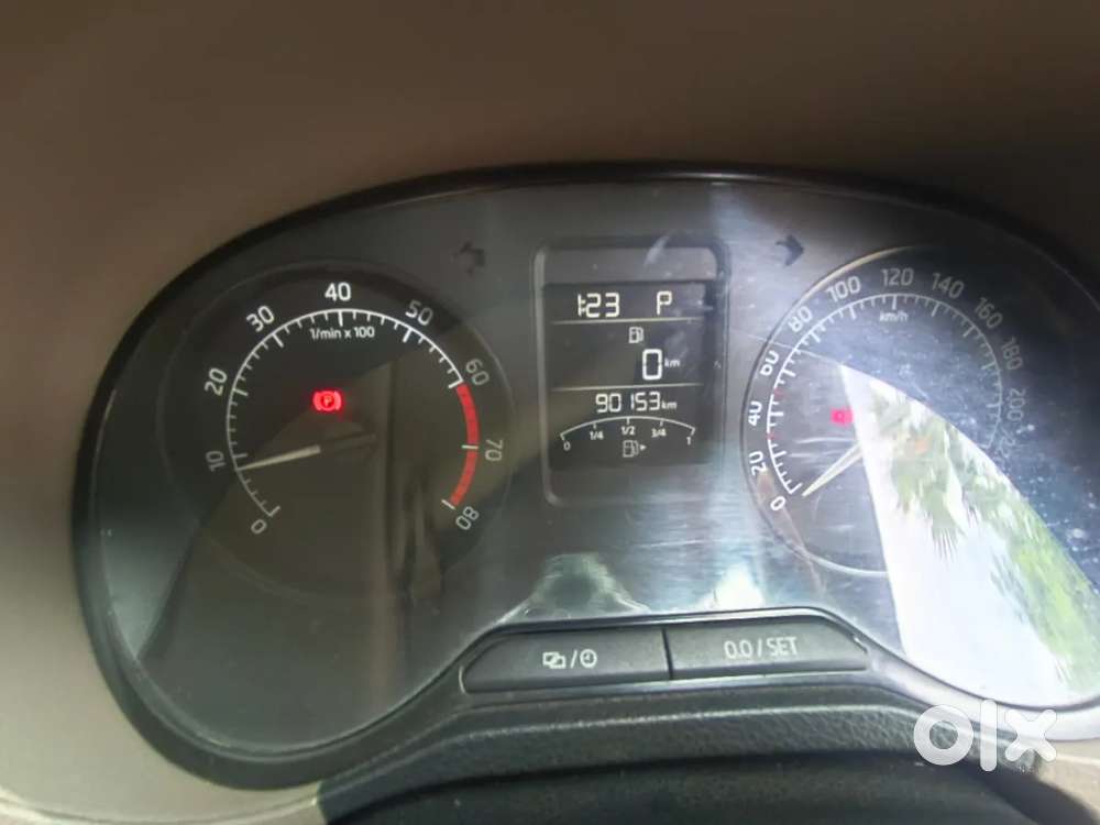 Skoda Rapid 1.6 Mpi At Elegance, 2014, Petrol