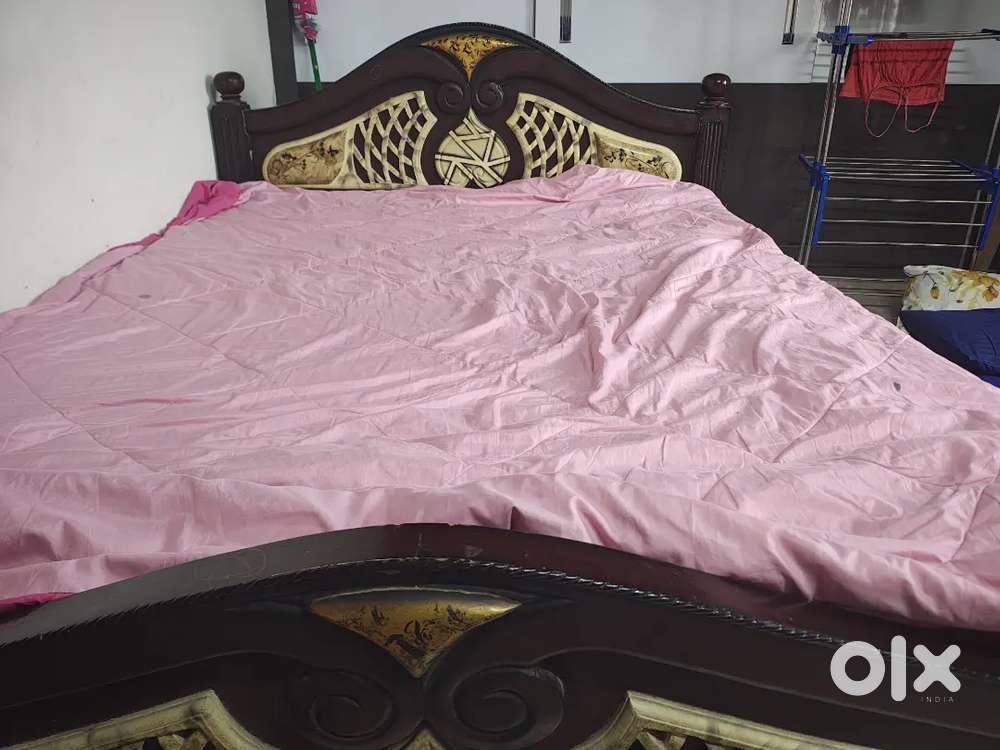 6X5 TEAKWOOD COT and MATTRESS