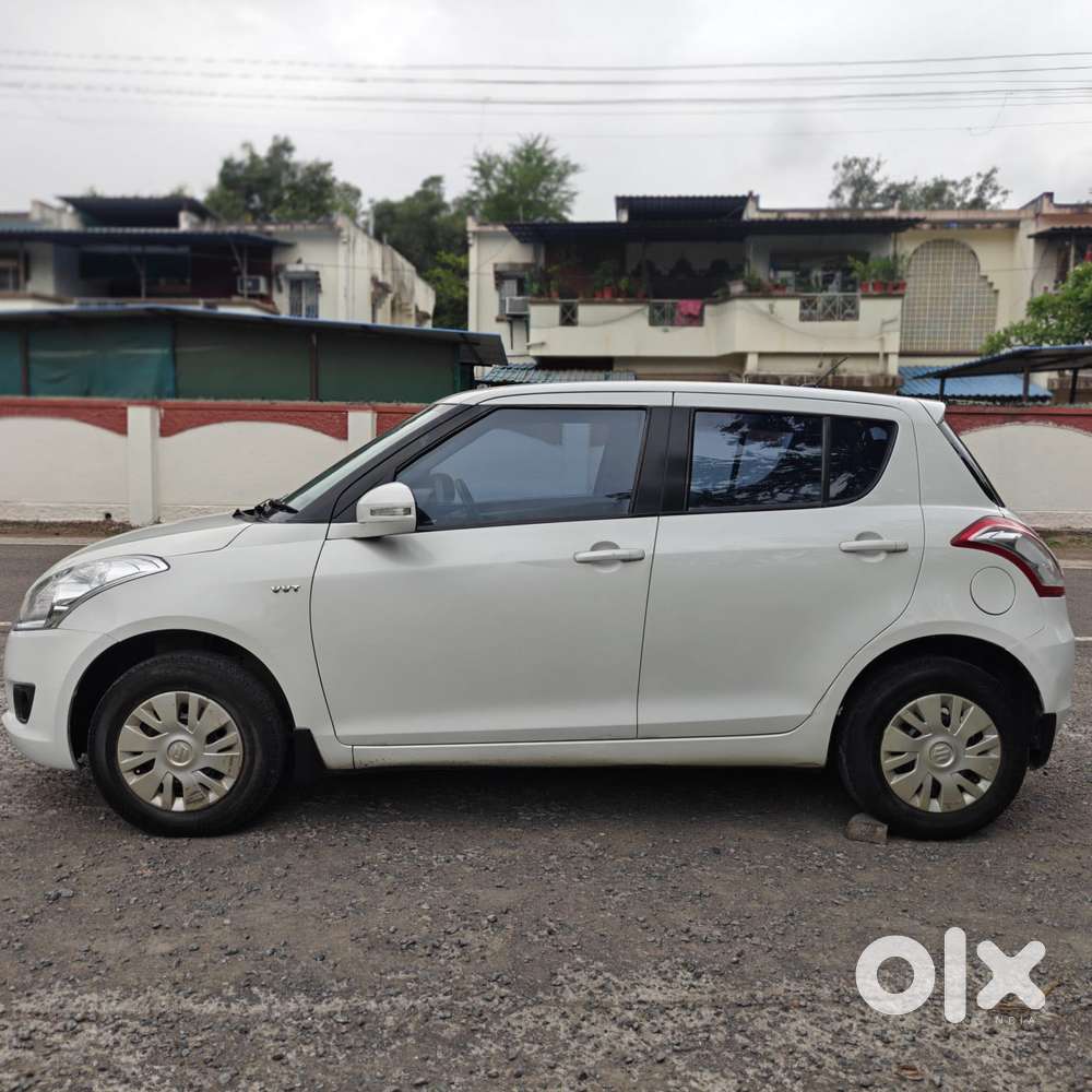 Maruti Suzuki Swift Vxi, 2012, Petrol