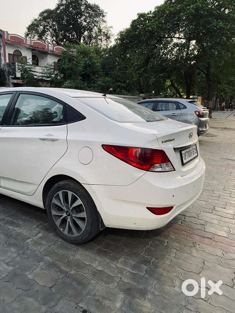 Hyundai 2014 Manual Petrol Car