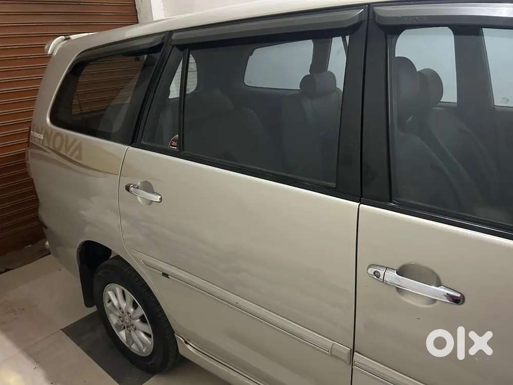 Toyota Innova 2014 Diesel 2nd Owner