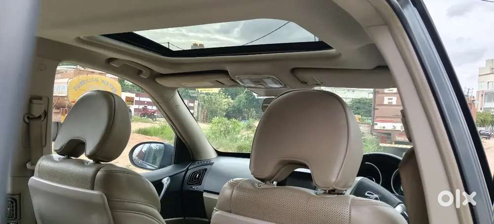 Mahindra Xuv500 Diesel 2016 W10