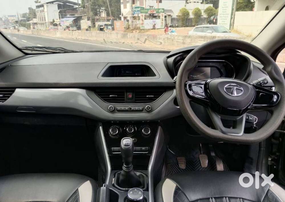Tata Nexon 1.2 Revotron Xm (s), 2022, Petrol