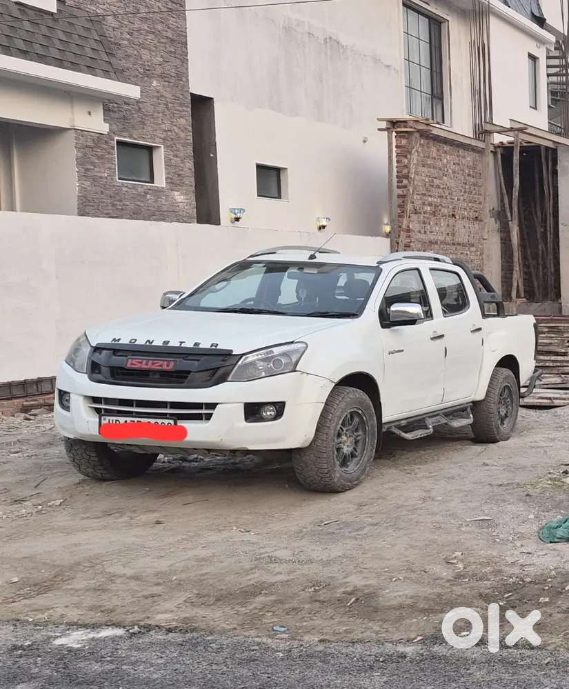 Isuzu V-cross 2017